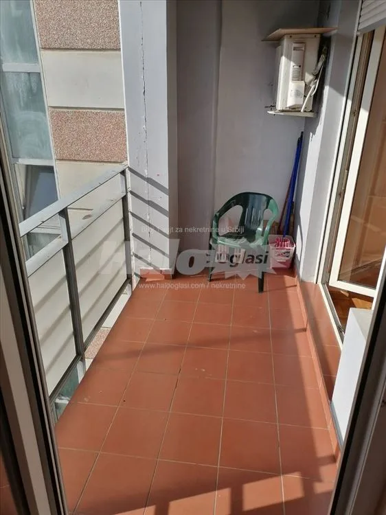 Dušana Vukasovića, Blok 61, Novi Beograd — 10
