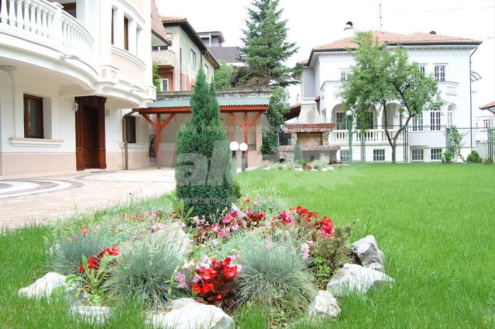 Dupleks Dedinje pp 300m2 — 6
