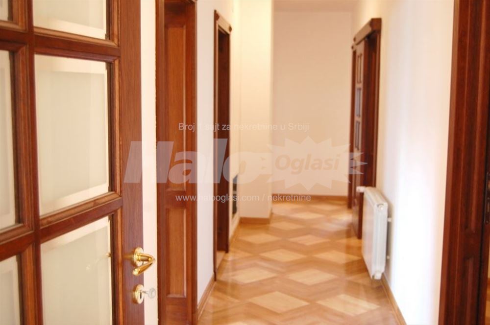 Dupleks Dedinje pp 300m2 — 9