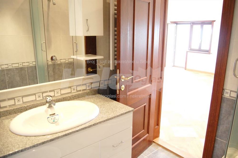 Dupleks Dedinje pp 300m2 — 10