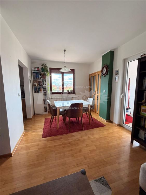 Ruzveltova kod Zire, 82m2, uknjižen, vlasnik. — 4