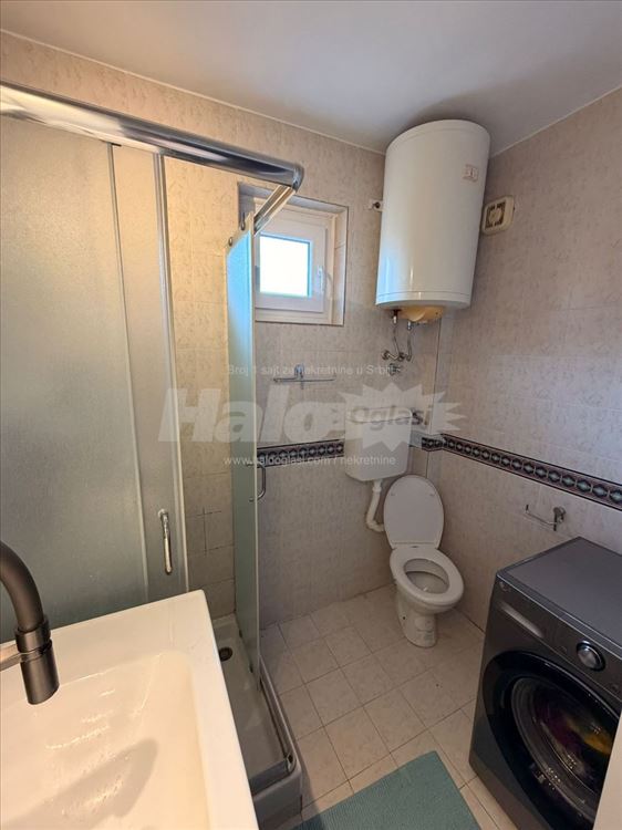 Ruzveltova kod Zire, 82m2, uknjižen, vlasnik. — 11