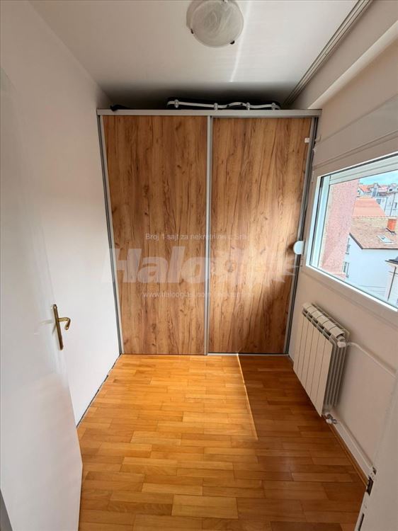 Ruzveltova kod Zire, 82m2, uknjižen, vlasnik. — 15