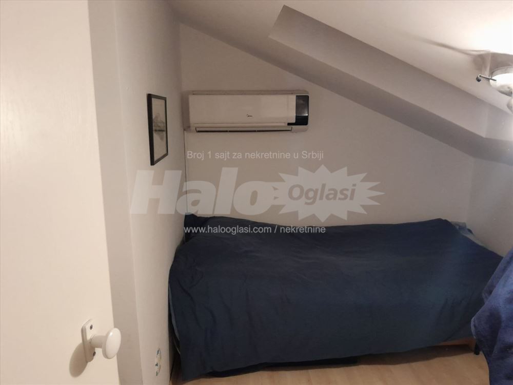 Duplex 4-soban stan na Karaburmi — 11
