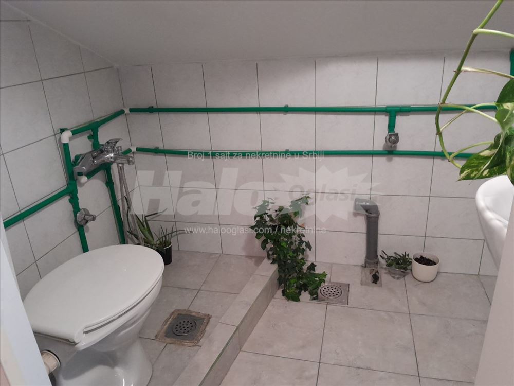 Duplex 4-soban stan na Karaburmi — 13