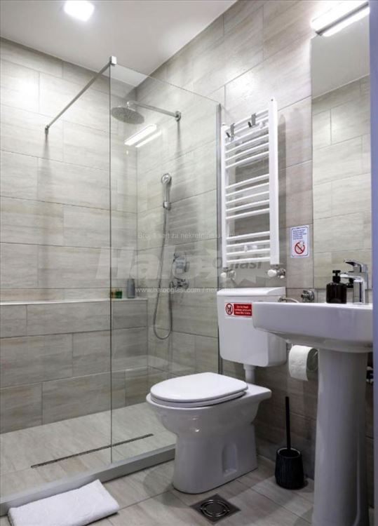 Dva hotelska biznisa u Knez Mihailovoj - 25 soba — 5