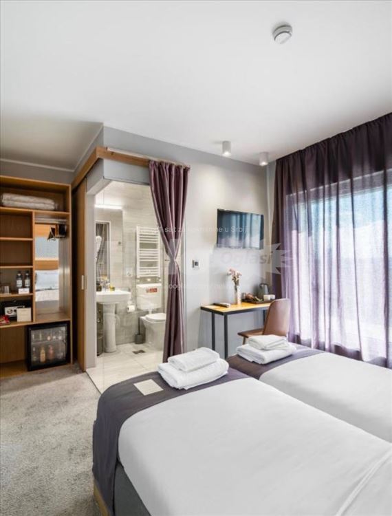 Dva hotelska biznisa u Knez Mihailovoj - 25 soba — 6