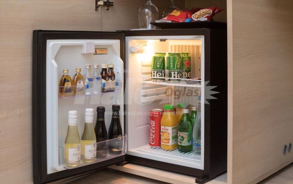 Dva hotelska biznisa u Knez Mihailovoj - 25 soba — 9