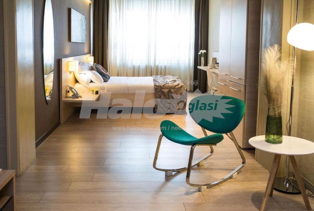 Dva hotelska biznisa u Knez Mihailovoj - 25 soba — 12