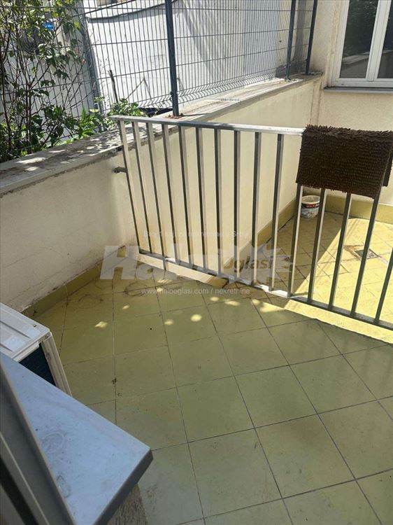 Dva stana - 1.5 i 0.5 ukupno 50m Carigradska 24 — 6