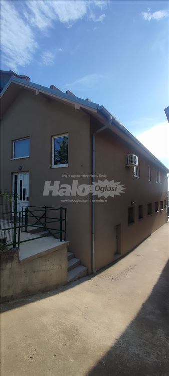 Dva stana ceo sprat Mirijevo okretnica 27e 25p — 2