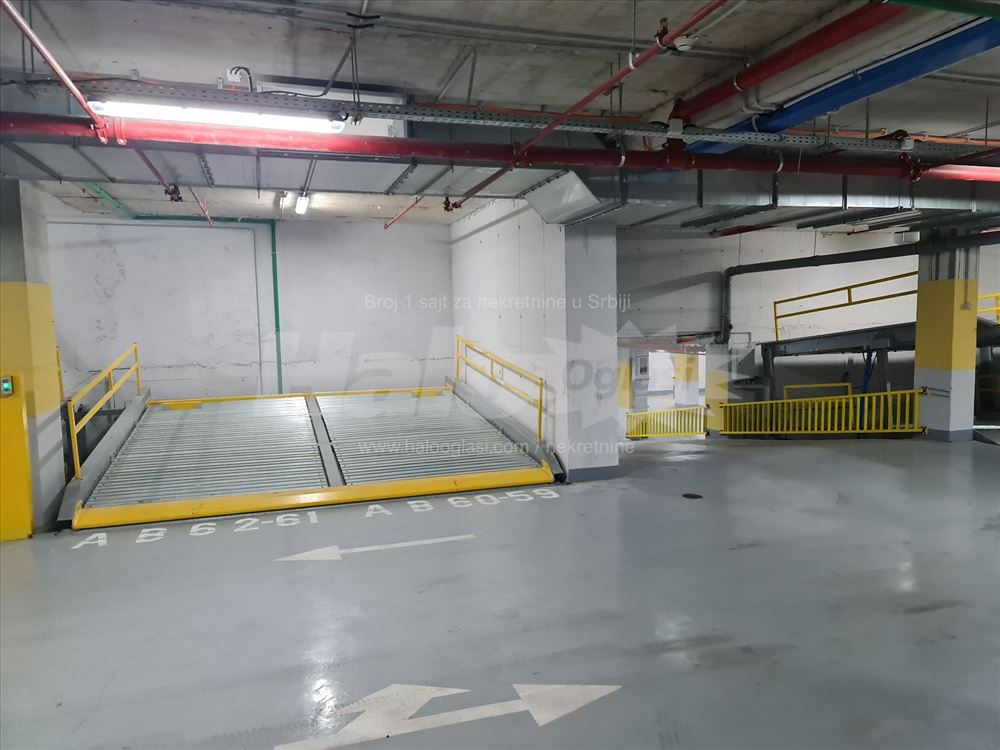 Dva uknjižena garažna mesta - East Side kompleks — 5