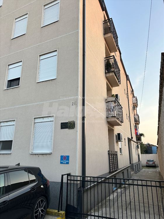 Dve spavace sobe, nova zgrada, Milice Rakic 2E — 9