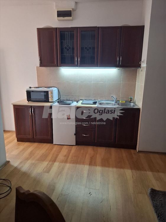 Dve spavaće, računi uključeni u cenu — 5