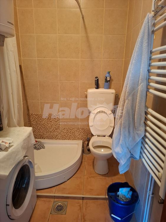 Dve spavaće, računi uključeni u cenu — 11
