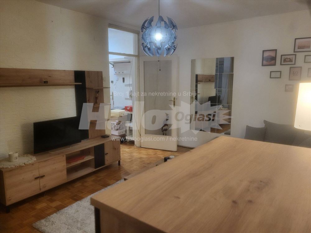 Dvo i posoban stan, izdavanje — 11