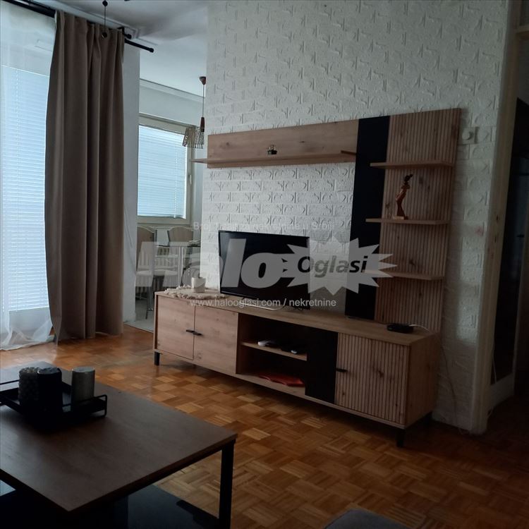 Dvo i posoban stan, izdavanje — 15