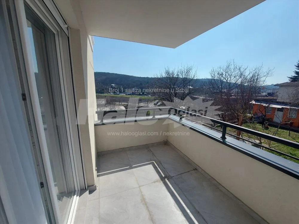 Dvoiposoban 60m², nov, namešten, Lux, sa parkingom — 12