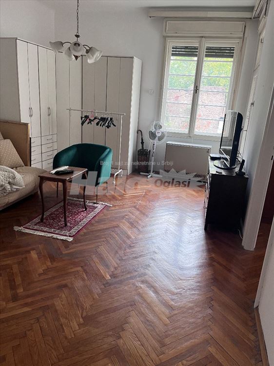 Dvoiposoban salonac Topličin venac, 73m² — 2