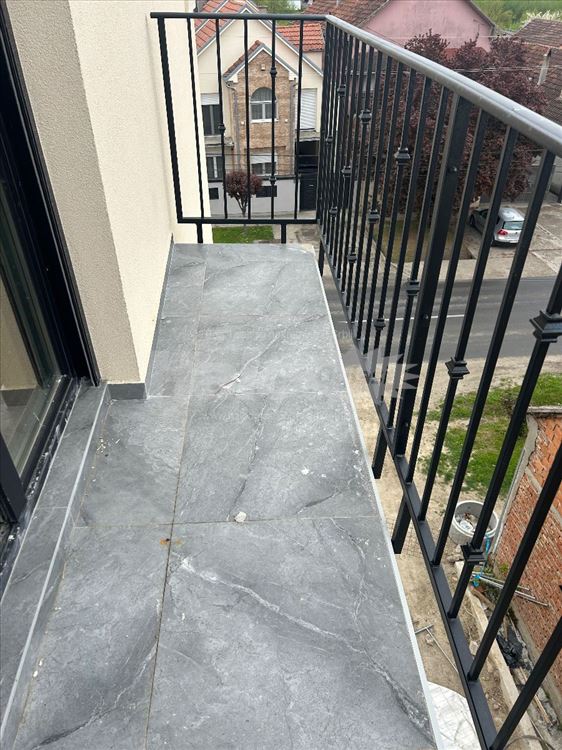 Dvoiposoban stan 75m2, Batajnica centar — 6