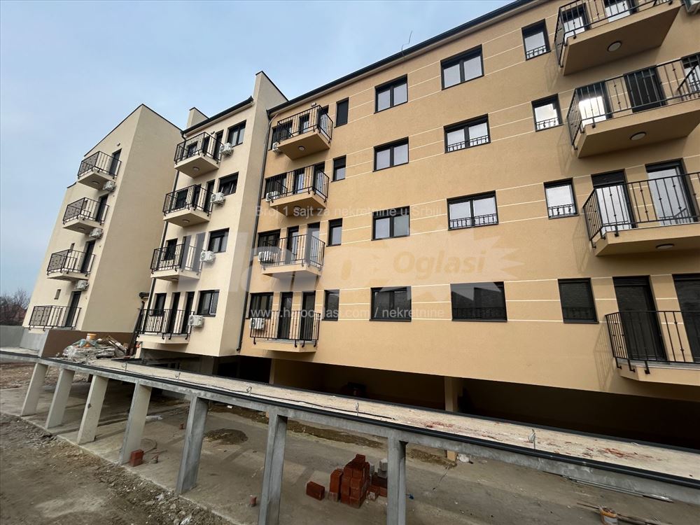 Dvoiposoban stan 75m2, Batajnica centar — 15