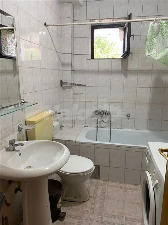 Dvoiposoban stan, Bežanijska kosa 3, Novi Beograd — 8