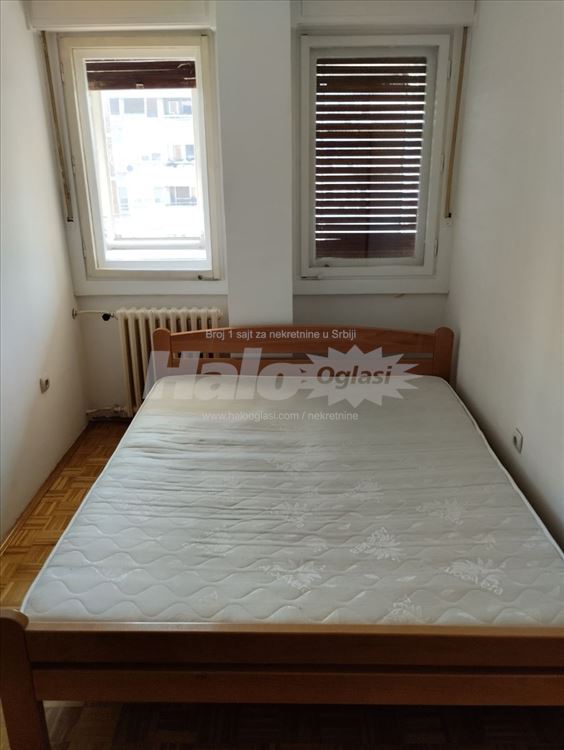 Dvoiposoban stan Blok 45, odmah useljiv — 5