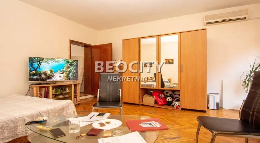 Dvoiposoban stan na prodaju, Bulevar Despota Stefana 126, 210.000€, 64m² — 3