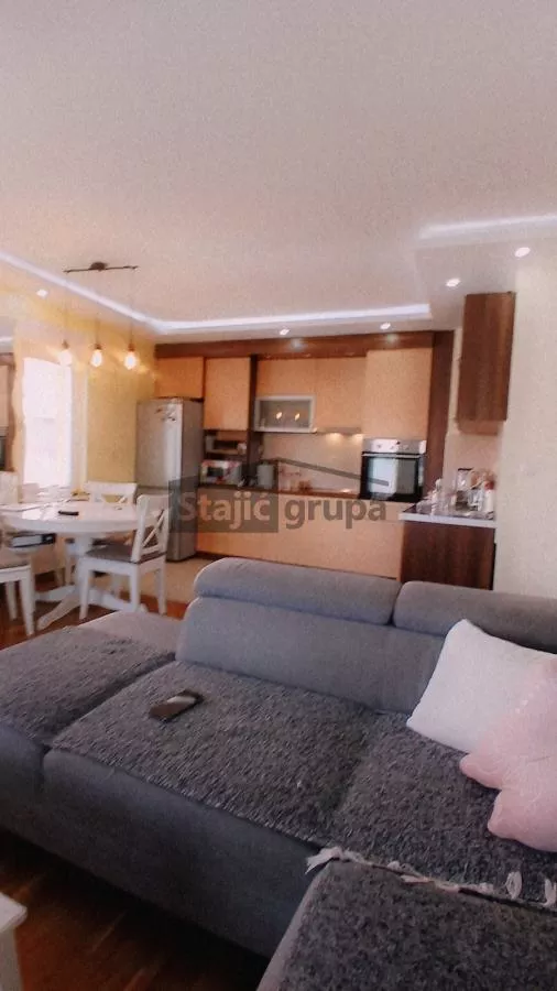 Dvoiposoban stan na prodaju, Jovana Brankovića 61, 149.293€, 65m² — 2