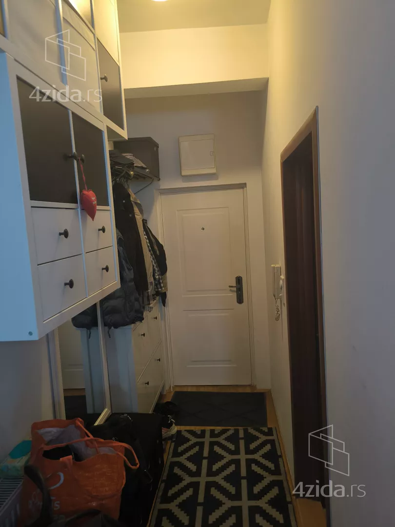 Dvoiposoban stan na prodaju, Kneževačka, 150.000€, 56m² — 2
