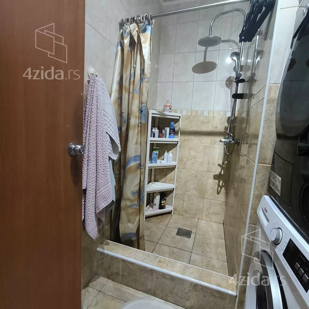 Dvoiposoban stan na prodaju, Kneževačka, 150.000€, 56m² — 4