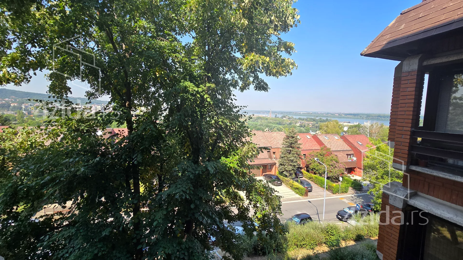 Dvoiposoban stan na prodaju, Višnjički Venac 3, 225.000€, 72m² — 13