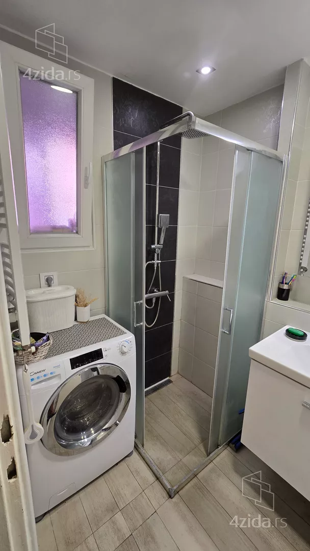 Dvoiposoban stan na prodaju, Višnjički Venac 3, 225.000€, 72m² — 15