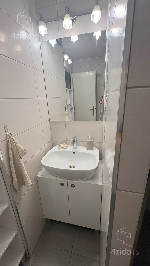 Dvoiposoban stan za izdavanje, Braće Jerkovića 185, 550€, 55m² — 5