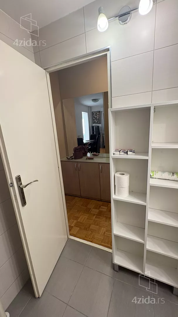 Dvoiposoban stan za izdavanje, Braće Jerkovića 185, 550€, 55m² — 12