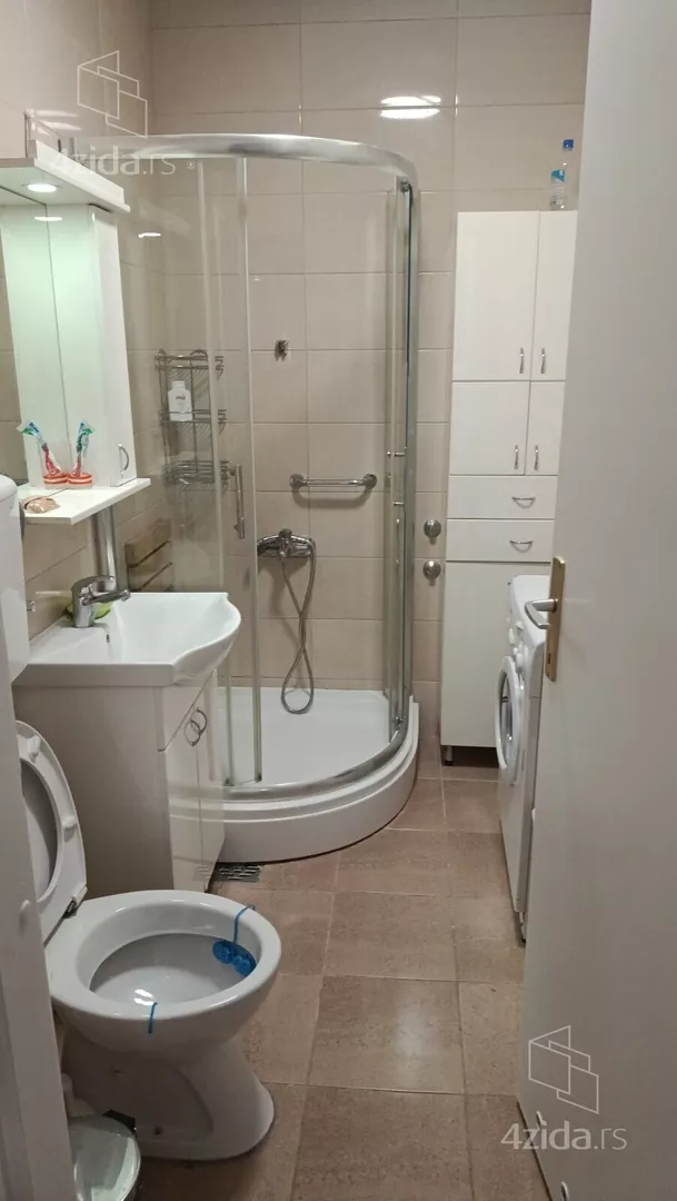 Dvoiposoban stan za izdavanje, Bulevar Peka Dapčevića 58, 700€, 74m² — 11