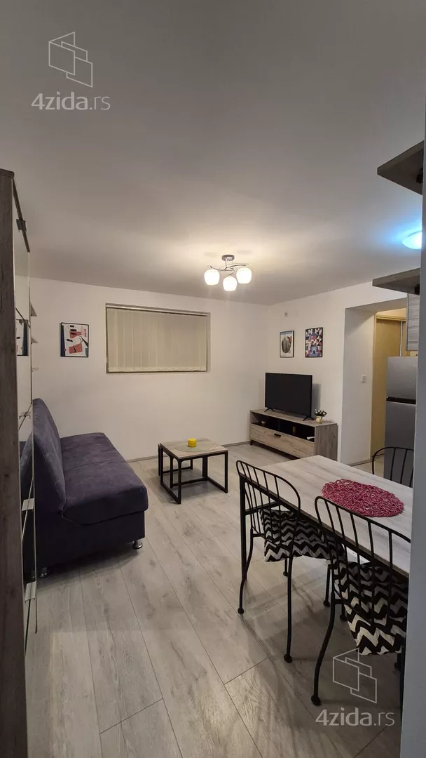 Dvoiposoban stan za izdavanje, Čelopečka, 570€, 33m² — 2