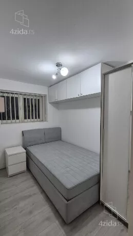 Dvoiposoban stan za izdavanje, Čelopečka, 570€, 33m² — 6