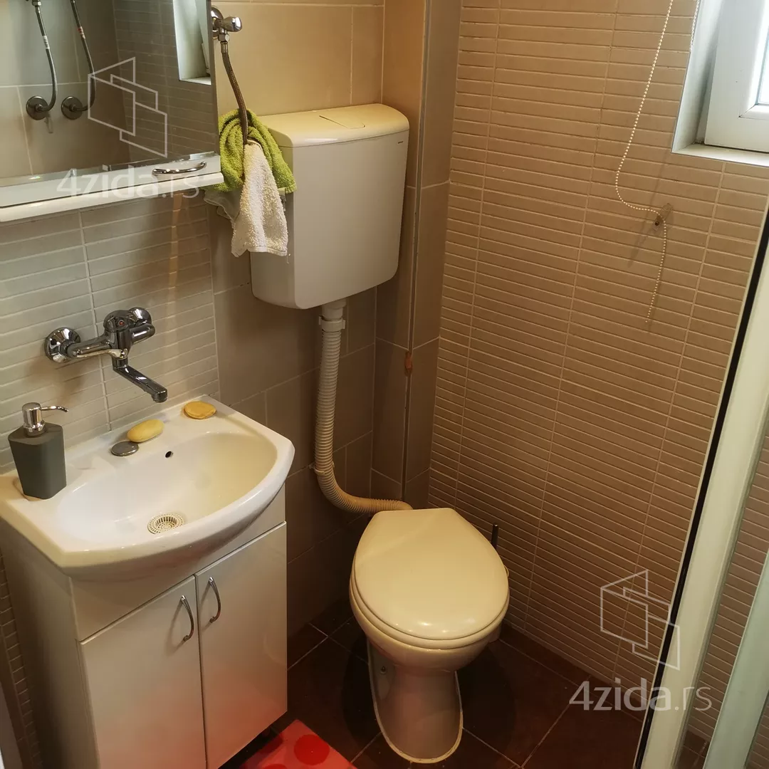 Dvoiposoban stan za izdavanje, Decembarska 13, 400€, 68m² — 10