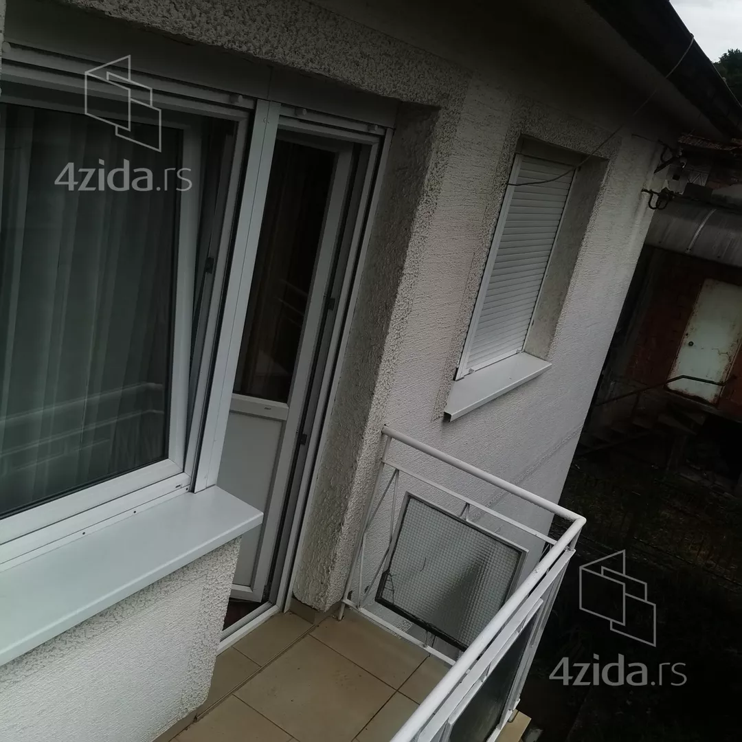 Dvoiposoban stan za izdavanje, Decembarska 13, 400€, 68m² — 12