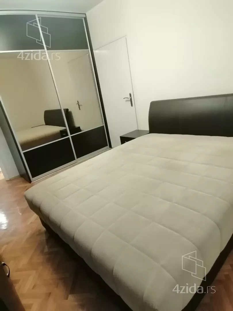 Dvoiposoban stan za izdavanje, Kanarevo Brdo, 600€, 60m² — 11