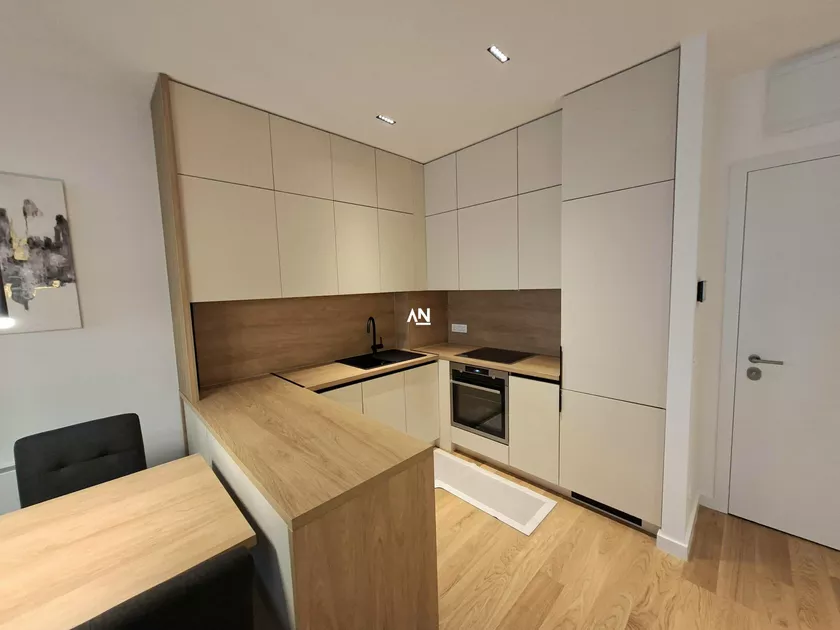 Dvoiposoban stan za izdavanje, Karpoševa 24, 600€, 65m² — 4