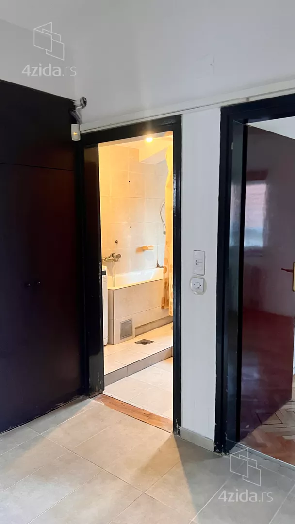 Dvoiposoban stan za izdavanje, Ljutice Bogdana 20, 1.000€, 73m² — 3