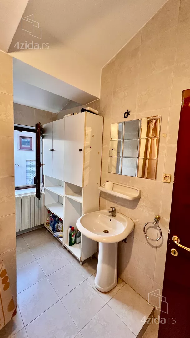 Dvoiposoban stan za izdavanje, Ljutice Bogdana 20, 1.000€, 73m² — 13