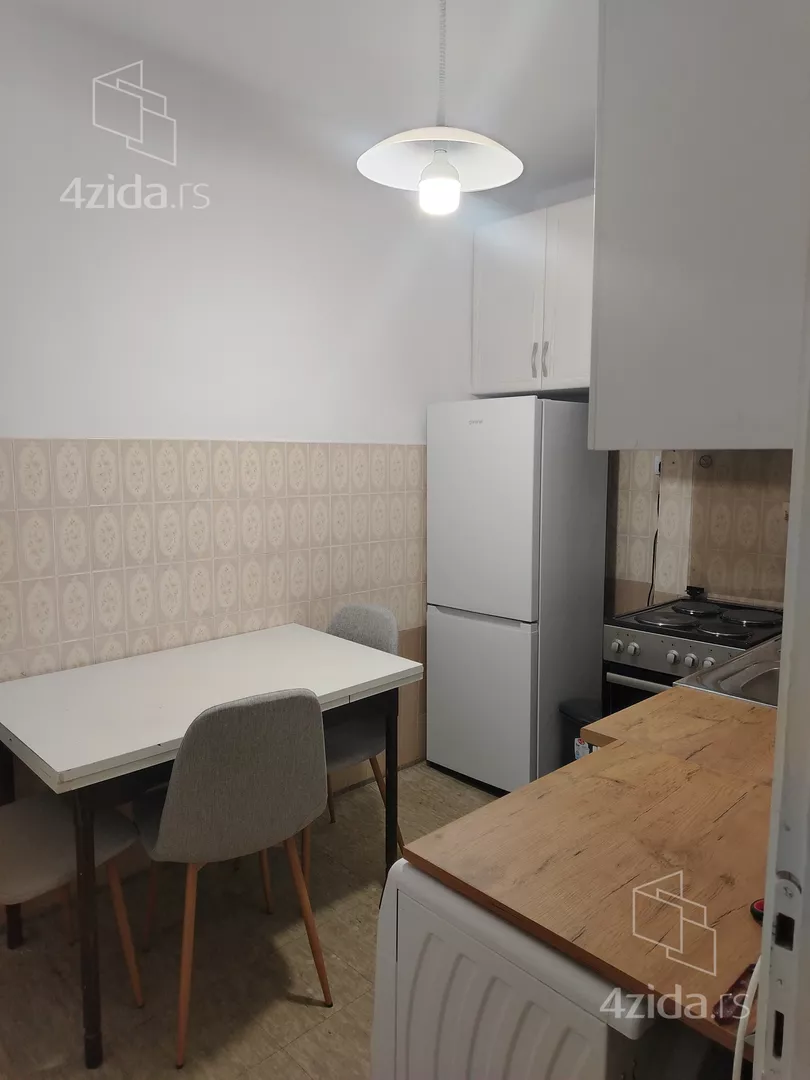 Dvoiposoban stan za izdavanje, Palmira Toljatija 30, 550€, 48m² — 12