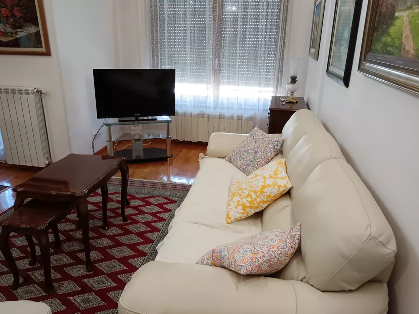 Dvoiposoban stan za izdavanje, Svetozara Markovića, 1.000€, 84m² — 3
