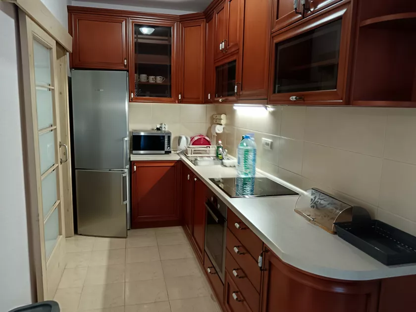 Dvoiposoban stan za izdavanje, Svetozara Markovića, 1.000€, 84m² — 5