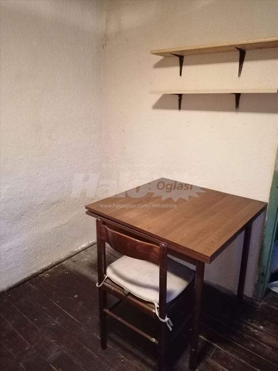 Dvorišni stan blizu Gradske bolnice, uknjižen — 3