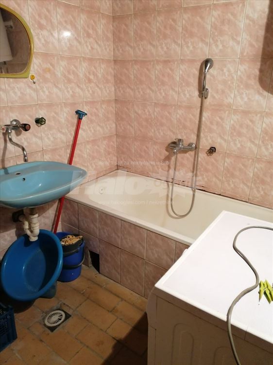 Dvorišni stan blizu Gradske bolnice, uknjižen — 5
