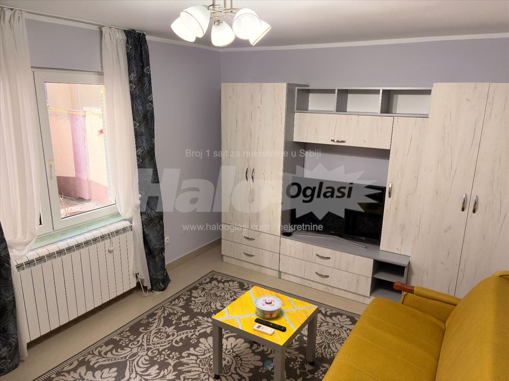 Dvorišni stan na Zvezdari — 2